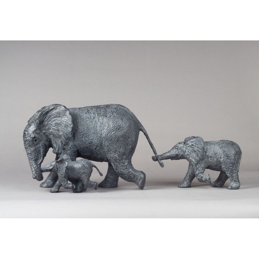 Sculpture bronze Promenade, statue animalière éléphant de Sophie Verger
